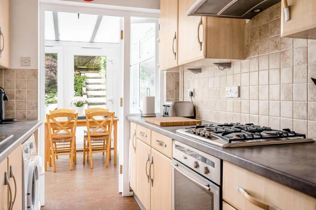 Stunning 4 Bedroom House In Central Bath Exterior foto